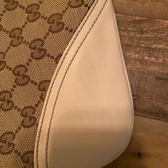 Gucci Monogram One Strap Shoulder Bag - Picture 8 of 8